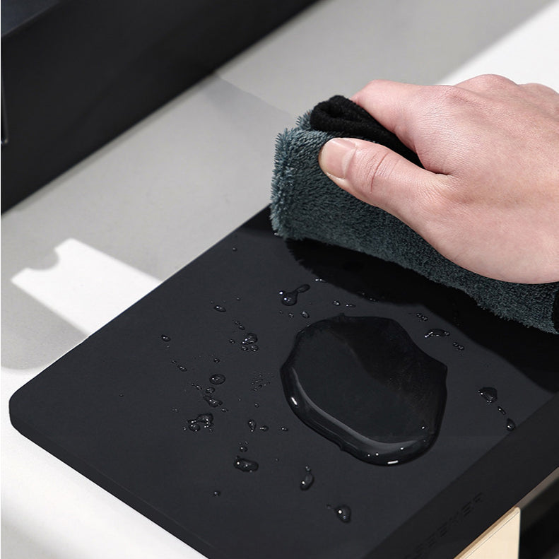 STARSEEKER Silicone Pad: Non-slip silicone pad for coffee tampers and countertops, 90° angle.